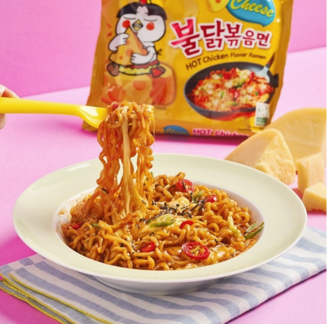 Buldak Artificial Spicy Chicken Flavor Ramen - Cheese